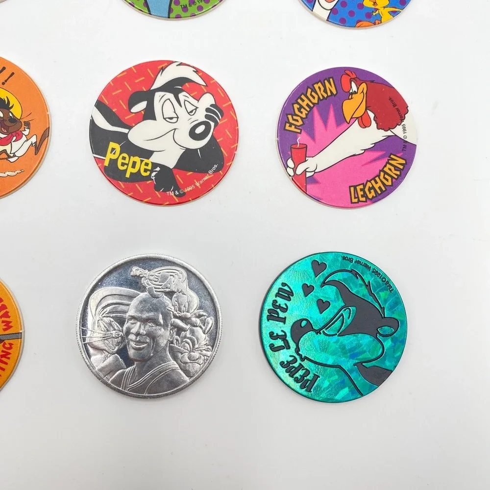 Vintage 1995 Looney Tunes Warner Bros Toon Tumblers Pogs Milkcaps Slammers lot 9